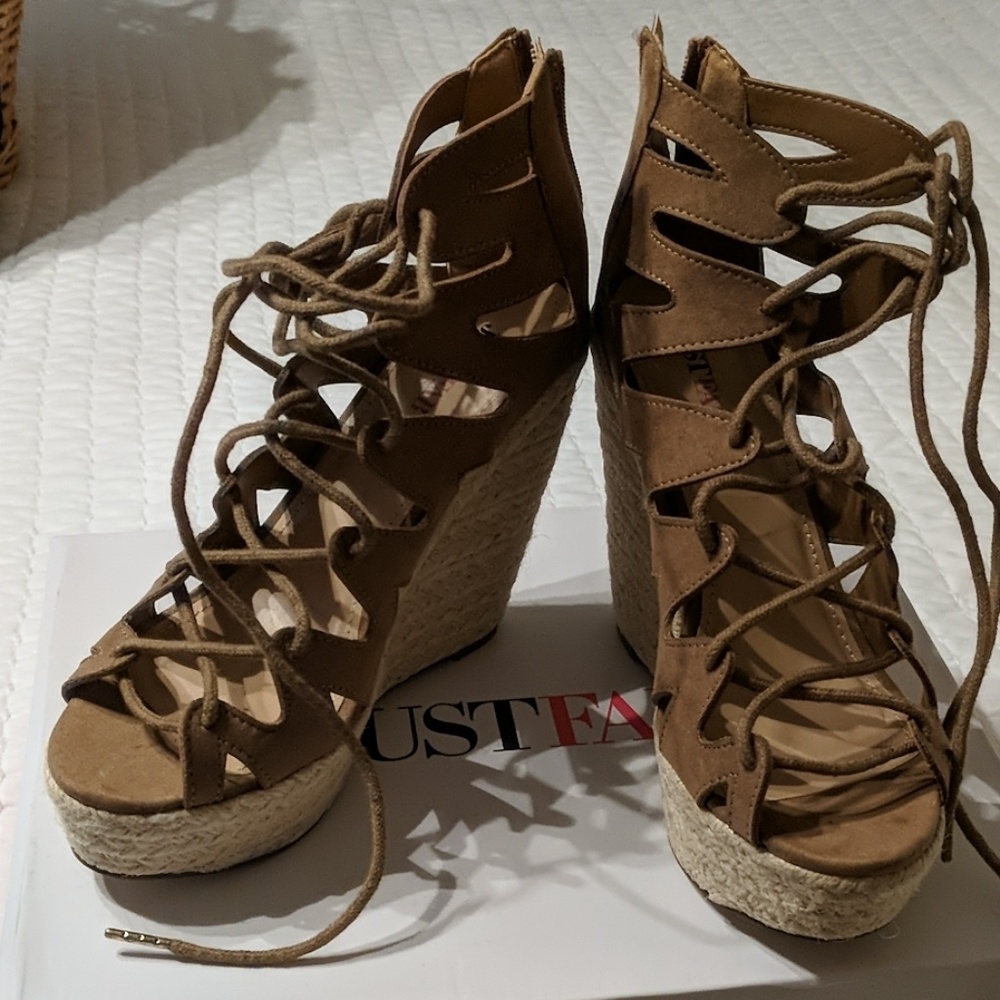 Brown wedges
